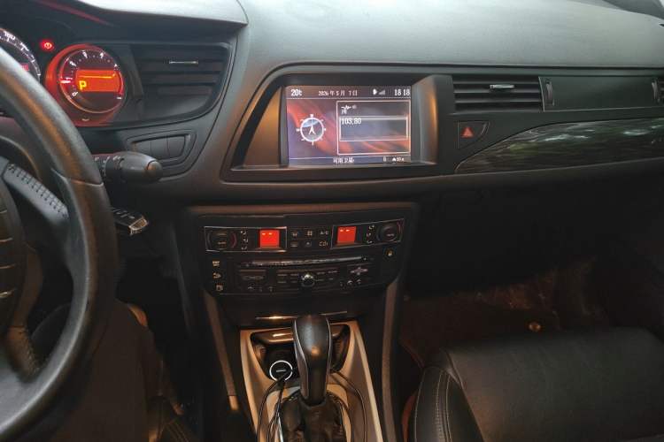 Used Citroen C5 2012 3.0L Automatic Flagship Edition Audio And AC Panel