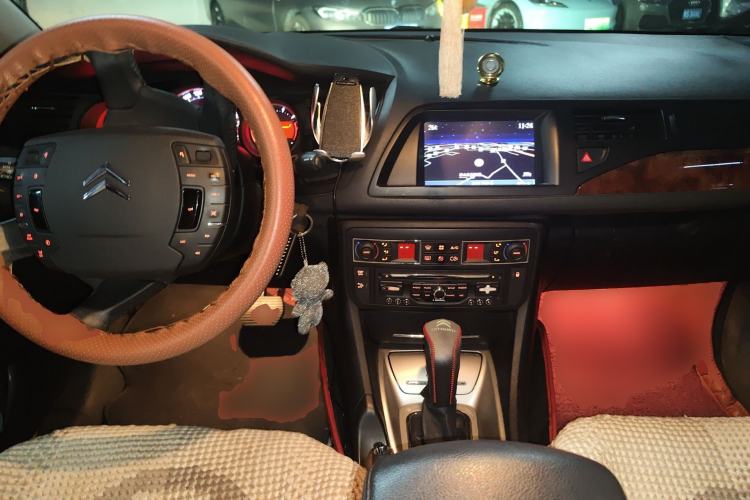 Used Citroen C5 2012 2.3L Automatic Prestige Edition Center Console