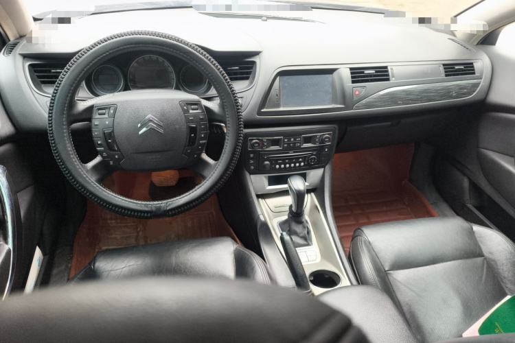 Used Citroen C5 2012 2.0L Automatic Luxury Edition Center Console