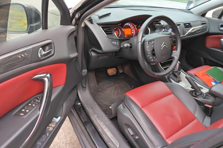 Used Citroen C5 2012 2.3L Prestige Version 20th Anniversary Edition Driver Seat