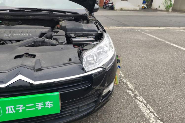 Used Citroen C5 2012 2.0L Manual Comfort Version Engine Bay Left