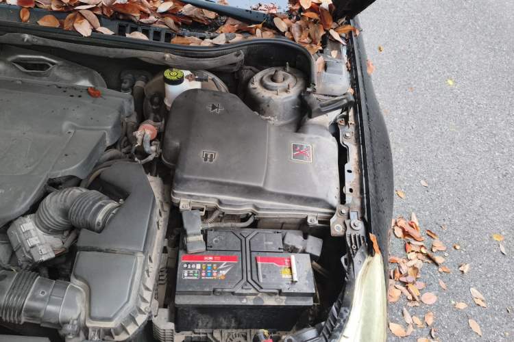 Used Citroen C5 2012 2.0L Automatic Luxury Edition Engine Bay Left