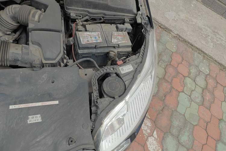 Used Citroen C5 2012 2.0L Automatic Luxury Edition Engine Bay Left