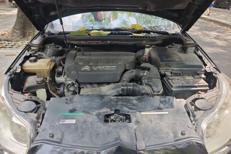 Used Citroen C5 2012 2.3L Automatic Zunyu Version Engine Bay