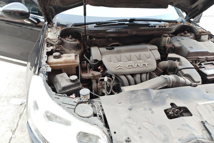 Used Citroen C5 2012 2.0L Automatic Luxury Edition Engine Bay Right