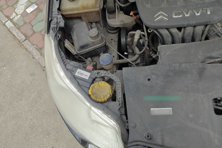 Used Citroen C5 2012 2.0L Automatic Luxury Edition Engine Bay Right