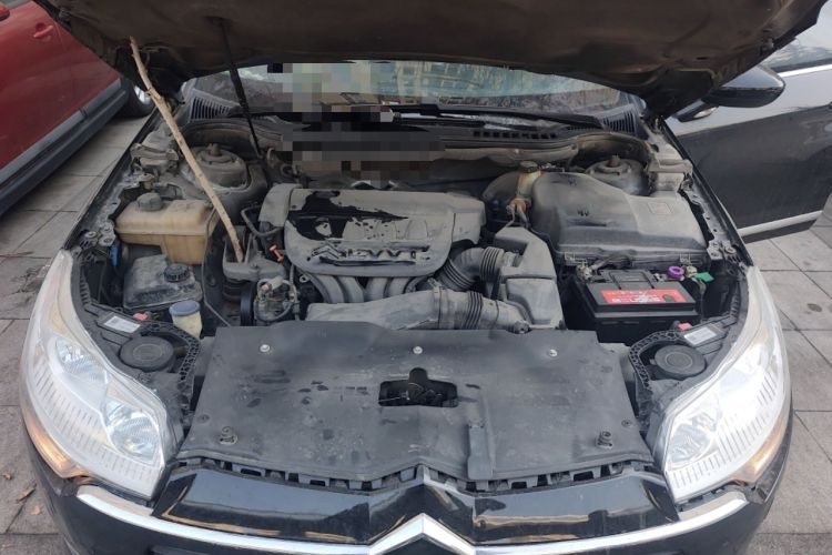 Used Citroen C5 2012 2.0L Automatic Luxury Edition Engine Bay