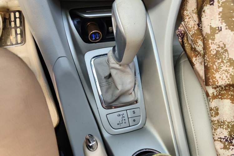 Used Citroen C5 2012 2.3L Automatic Prestige Edition Gear Lever
