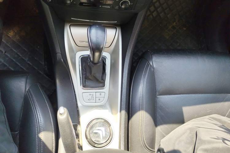 Used Citroen C5 2012 2.0L Automatic Luxury Edition Gear Lever