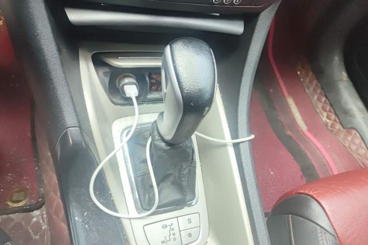 Used Citroen C5 2012 2.3L Automatic Zunyu Version Gear Lever
