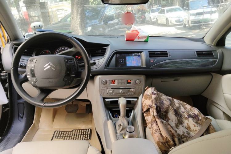 Used Citroen C5 2012 2.3L Automatic Prestige Edition Headliner