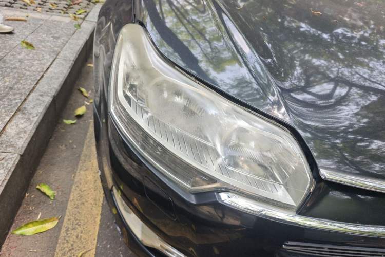 Used Citroen C5 2012 2.3L Automatic Zunyu Version Right Front Headlight