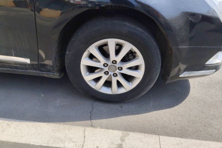Used Citroen C5 2012 2.0L Automatic Luxury Edition Right Front Wheel Hub