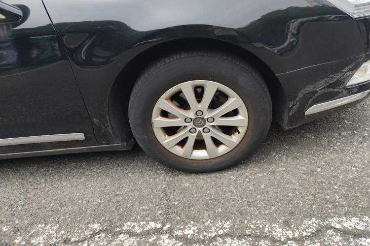 Used Citroen C5 2012 2.0L Manual Comfort Version Right Front Wheel Hub