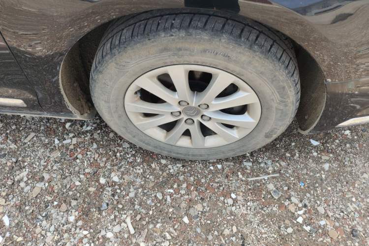 Used Citroen C5 2012 2.0L Automatic Luxury Edition Right Front Wheel Hub