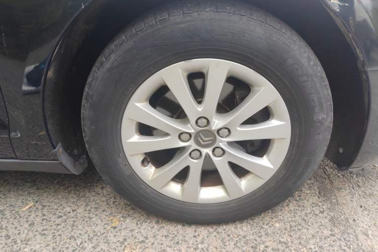Used Citroen C5 2012 2.0L Automatic Luxury Edition Right Front Wheel Hub