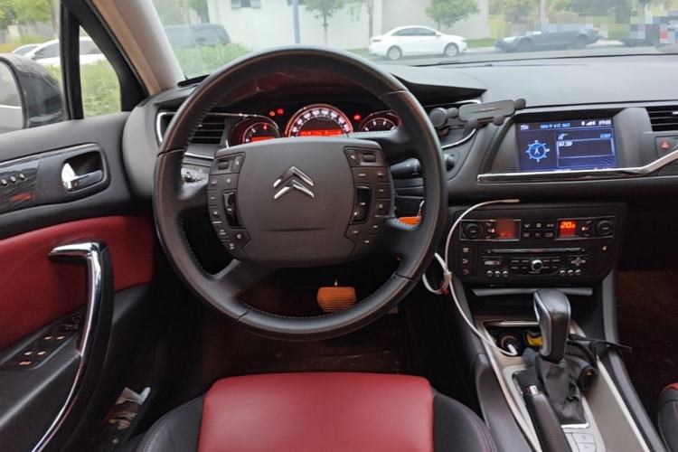 Used Citroen C5 2012 2.3L Prestige Version 20th Anniversary Edition Steering Wheel