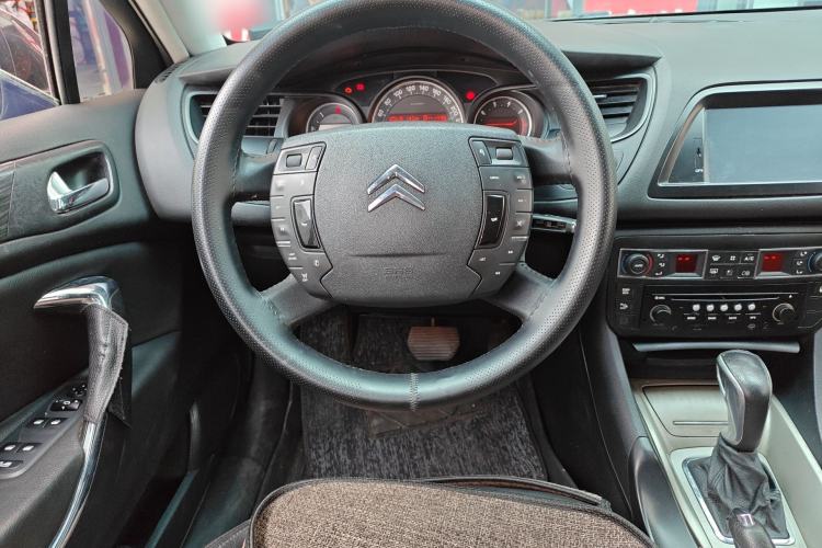 Used Citroen C5 2012 2.0L Automatic Luxury Edition Steering Wheel