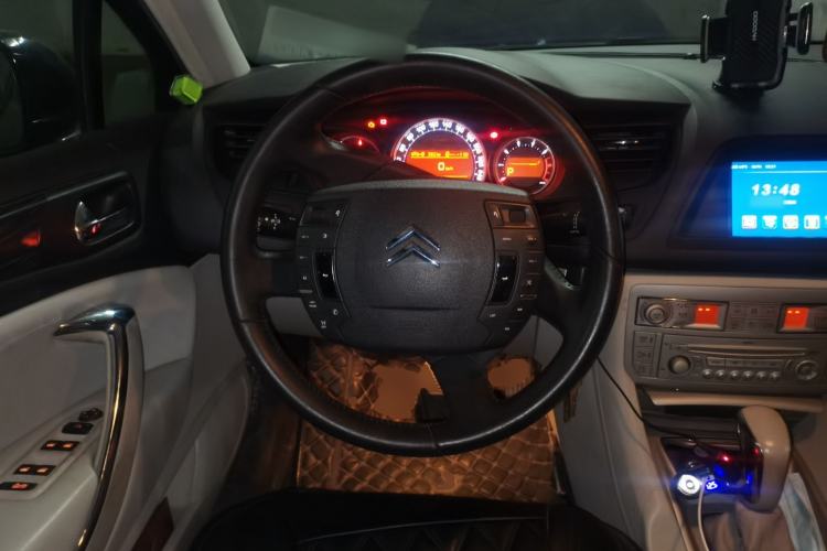 Used Citroen C5 2012 2.0L Automatic Luxury Edition Steering Wheel
