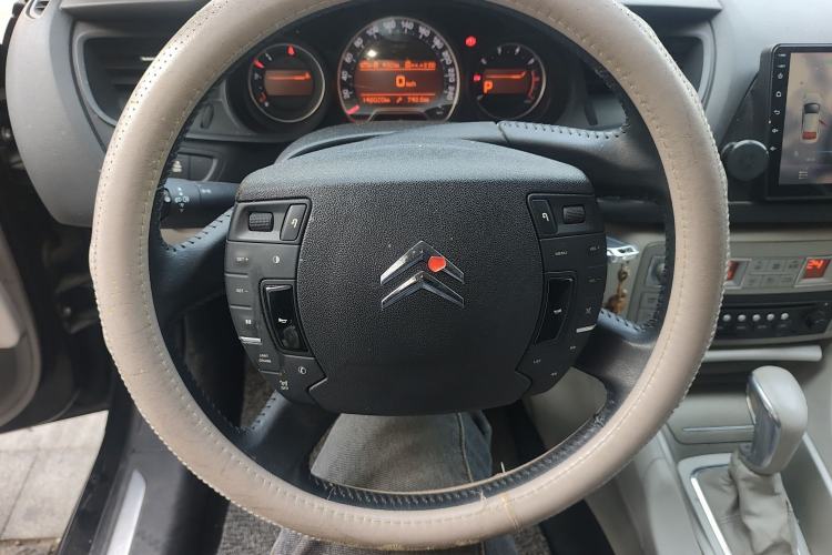 Used Citroen C5 2012 2.0L Automatic Luxury Edition Steering Wheel