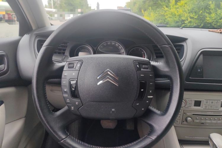 Used Citroen C5 2012 2.0L Automatic Luxury Edition Steering Wheel
