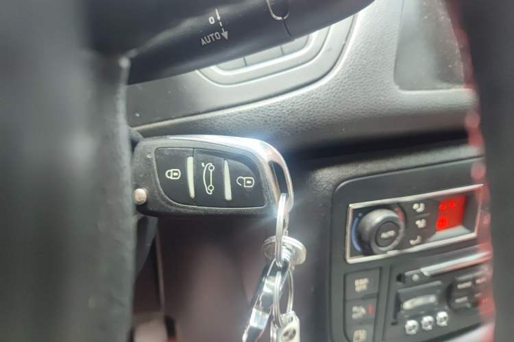 Used Citroen C5 2012 2.3L Automatic Zunyu Version Vehicle Key