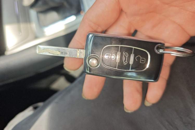Used Citroen C5 2012 2.3L Automatic Zunyu Version Vehicle Key