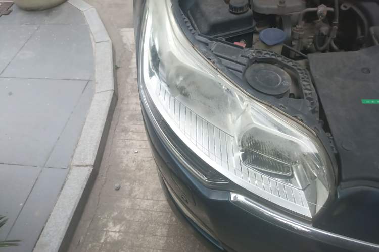 Used Citroen C5 2012 2.0L Automatic Luxury Edition Right Front Headlight