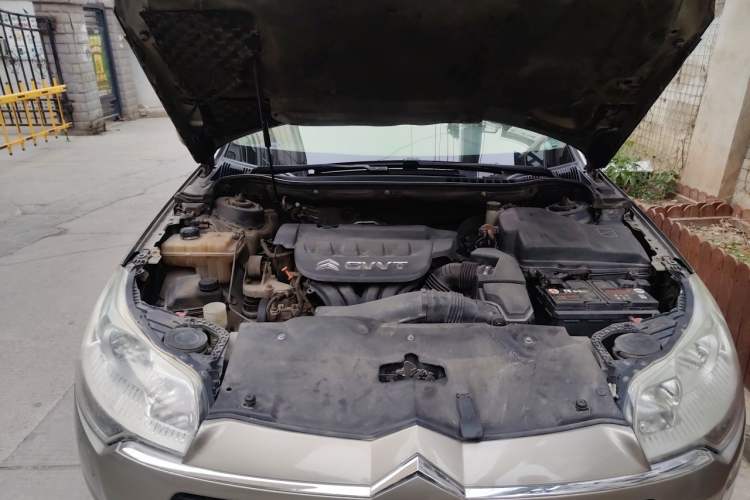Used Citroen C5 2012 2.0L Automatic Luxury Edition Engine Bay