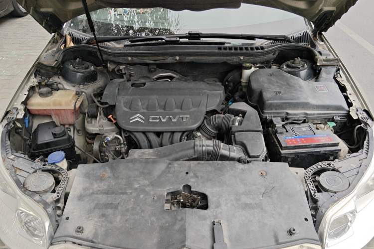Used Citroen C5 2012 2.0L Automatic Luxury Edition Engine Bay