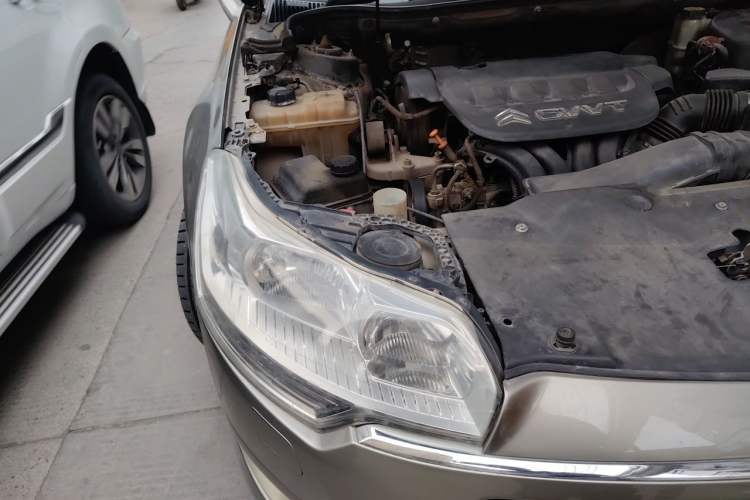 Used Citroen C5 2012 2.0L Automatic Luxury Edition Right Front Headlight