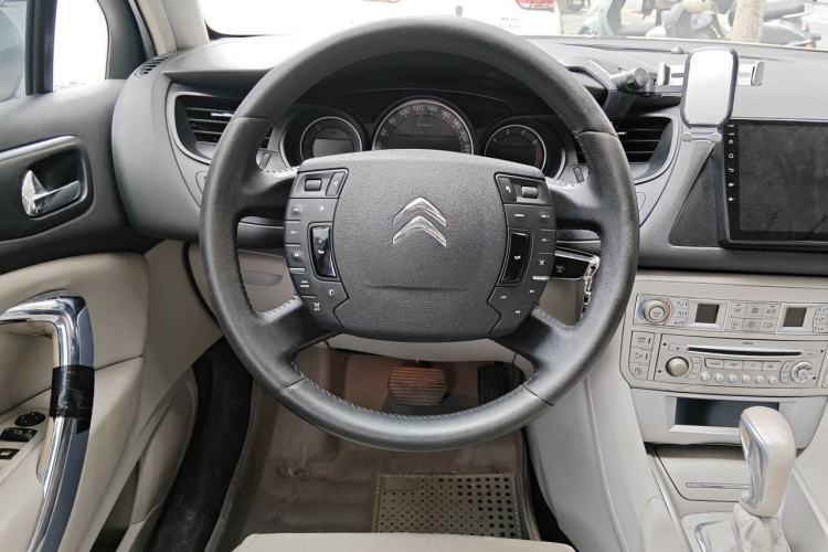 Used Citroen C5 2012 2.0L Automatic Luxury Edition Steering Wheel