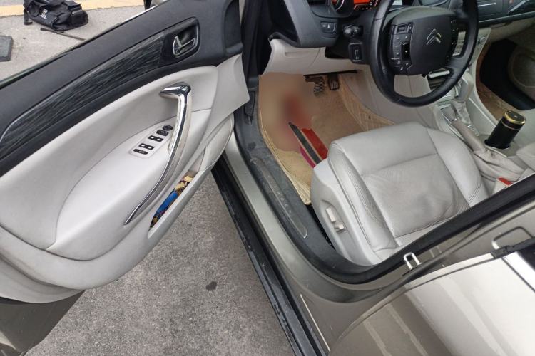 Used Citroen C5 2012 2.0L Automatic Luxury Edition Driver Seat