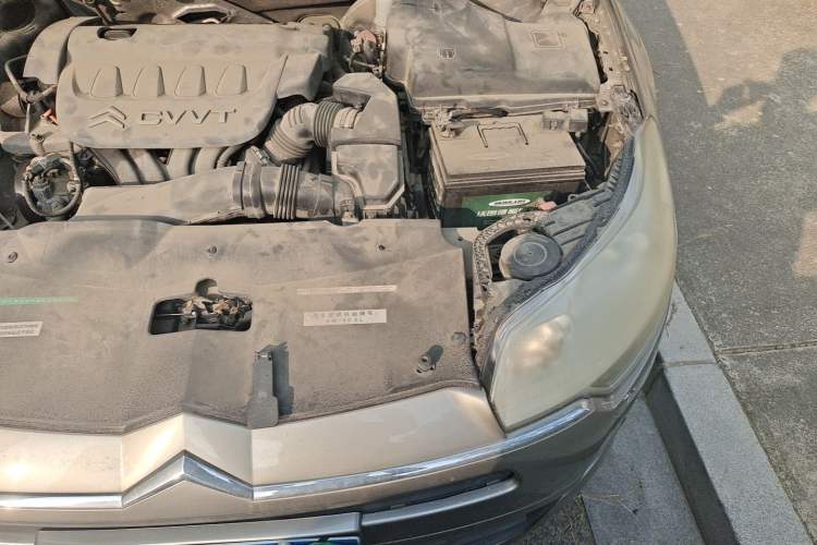 Used Citroen C5 2012 2.0L Automatic Luxury Edition Engine Bay Left