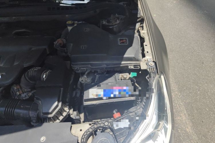 Used Citroen C5 2012 2.0L Automatic Luxury Edition Engine Bay Left