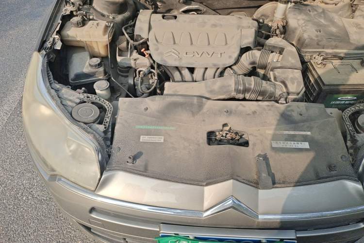 Used Citroen C5 2012 2.0L Automatic Luxury Edition Engine Bay Right