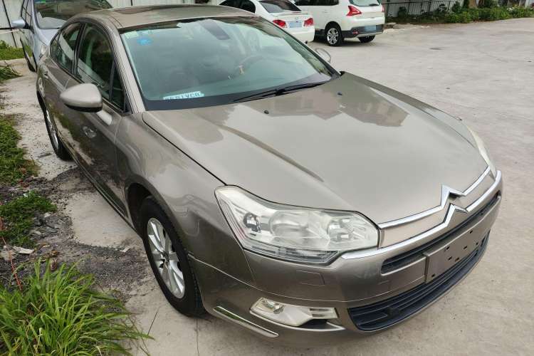 Used Citroen C5 2012 2.0L Automatic Luxury Edition Front Right 45 Deg