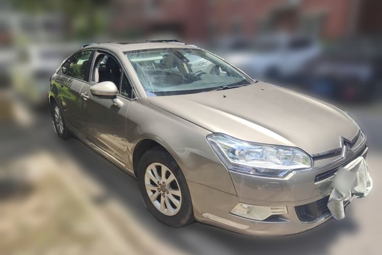 Used Citroen C5 2012 2.0L Automatic Luxury Edition Front Right 45 Deg