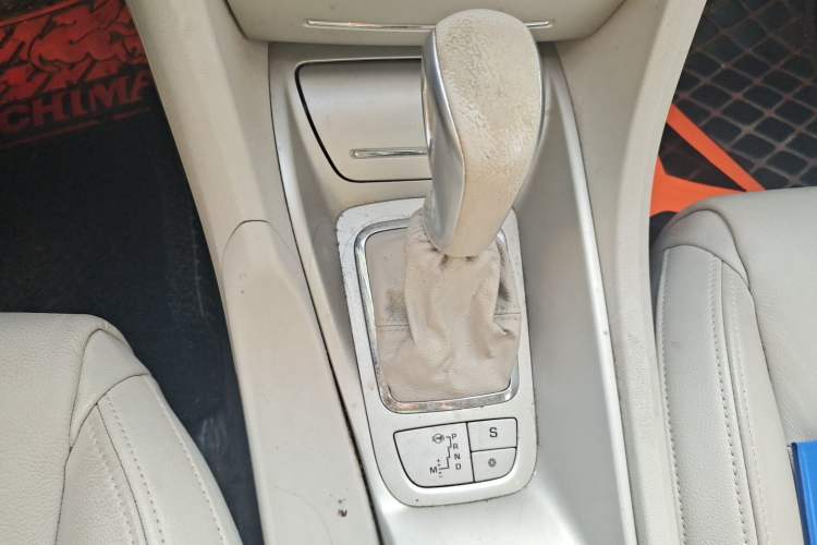 Used Citroen C5 2012 2.0L Automatic Luxury Edition Gear Lever