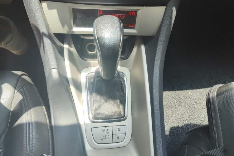 Used Citroen C5 2012 2.0L Automatic Luxury Edition Gear Lever