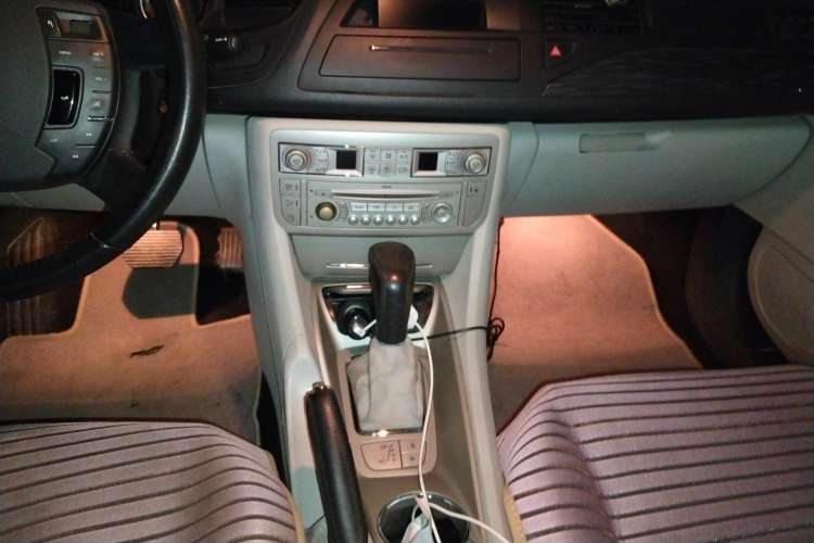 Used Citroen C5 2012 2.0L Automatic Luxury Edition Gear Lever