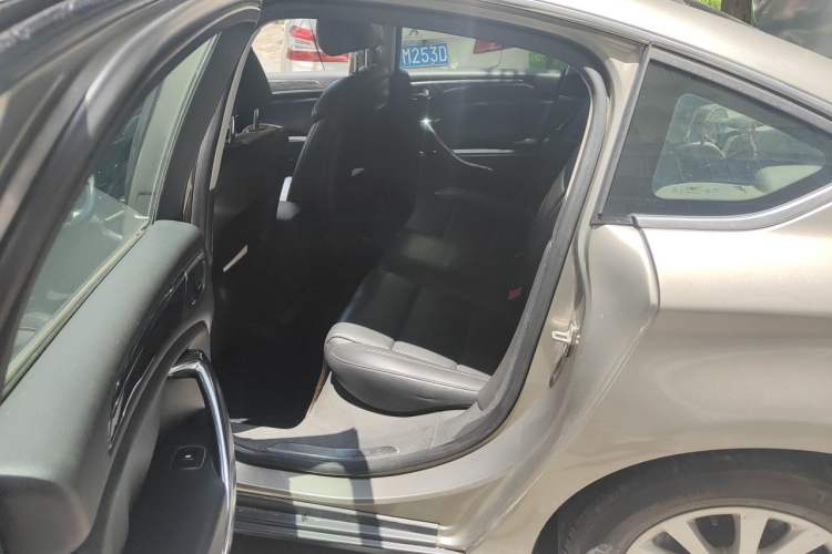 Used Citroen C5 2012 2.0L Automatic Luxury Edition Left Rear Seat
