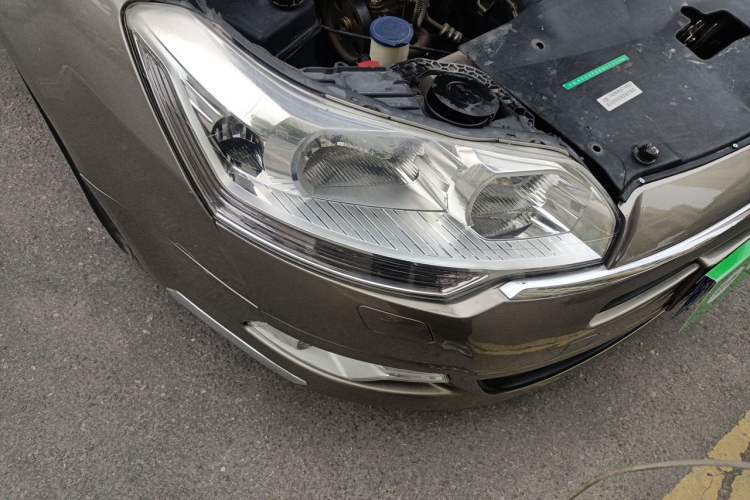 Used Citroen C5 2012 2.0L Automatic Luxury Edition Right Front Headlight