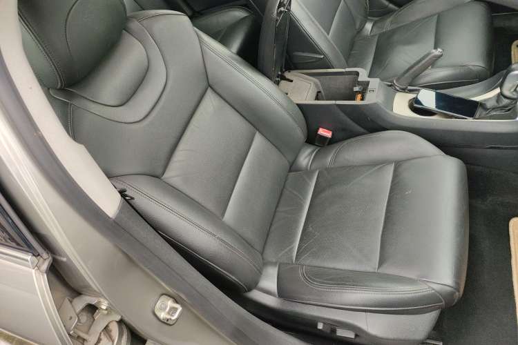Used Citroen C5 2012 2.0L Automatic Luxury Edition Right Front Seat