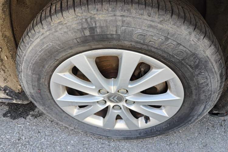 Used Citroen C5 2012 2.0L Automatic Luxury Edition Right Front Wheel Hub
