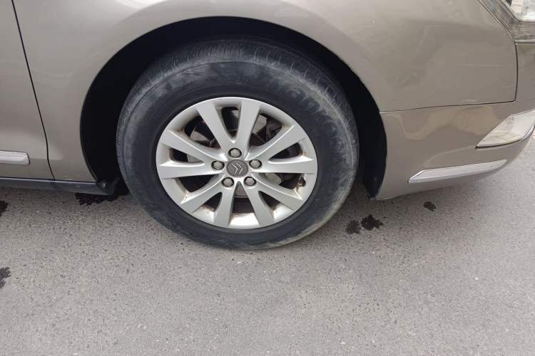Used Citroen C5 2012 2.0L Automatic Luxury Edition Right Front Wheel Hub