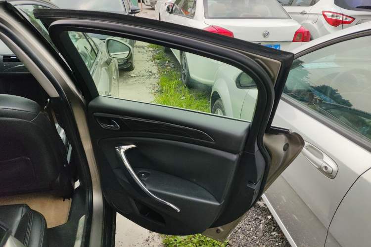 Used Citroen C5 2012 2.0L Automatic Luxury Edition Right Rear Door Interior