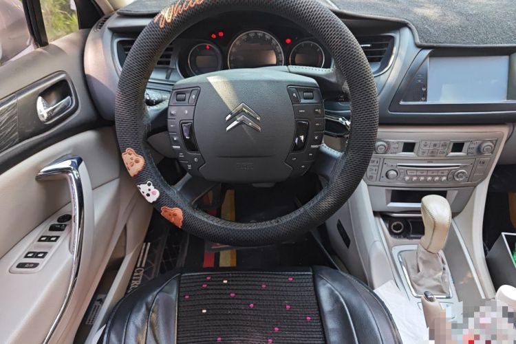 Used Citroen C5 2012 2.0L Automatic Luxury Edition Steering Wheel