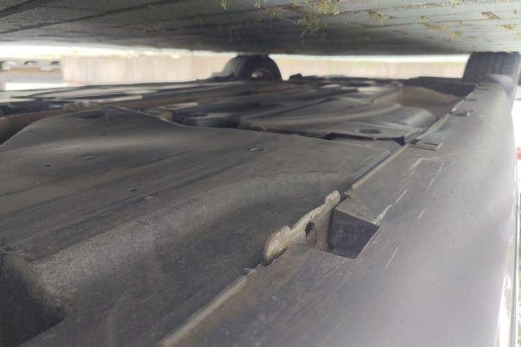 Used Citroen C5 2012 2.0L Automatic Luxury Edition Chassis Rear Left