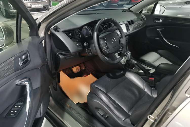 Used Citroen C5 2012 2.0L Automatic Luxury Edition Driver Seat